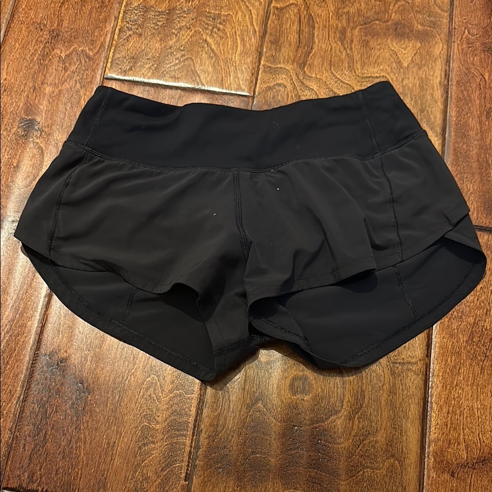 lululemon speed up low rise lined short 2.5”